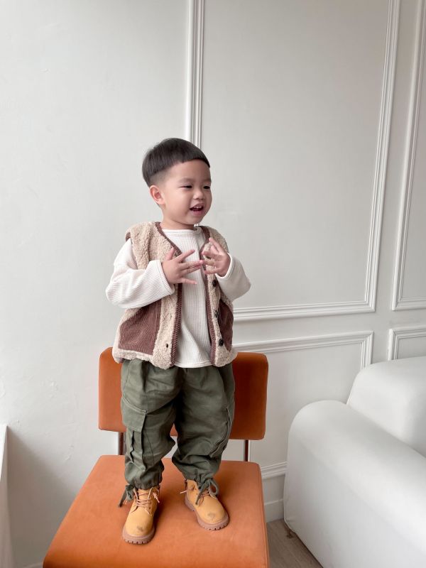 撞色毛絨保暖背心 