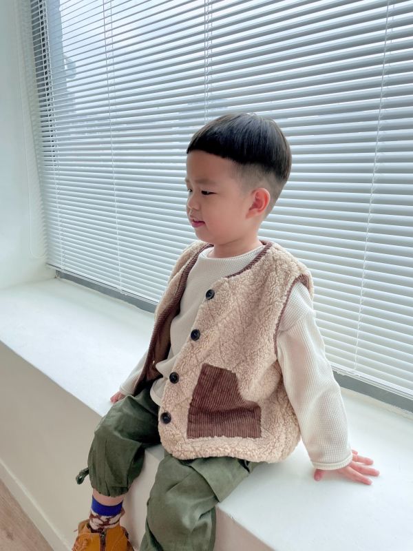 撞色毛絨保暖背心 