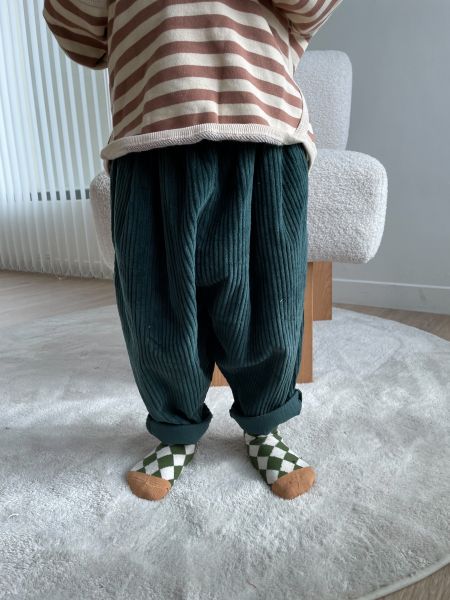 粗條燈芯絨蘿褲 