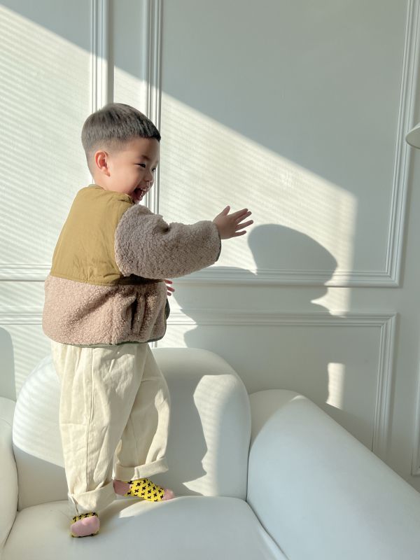 羊羔絨夾棉拼接外套 