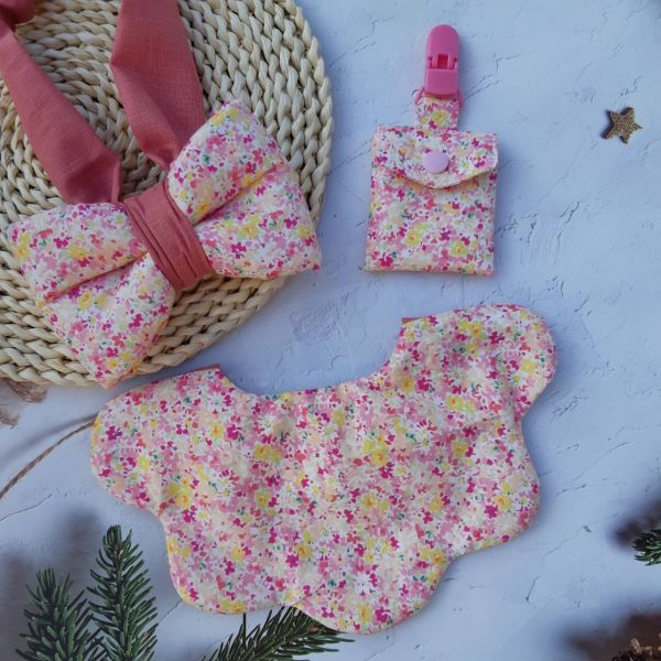 浪漫小花彌月套組 寶寶兜兜 口水巾 圍兜兜 小花兜 PANBAO