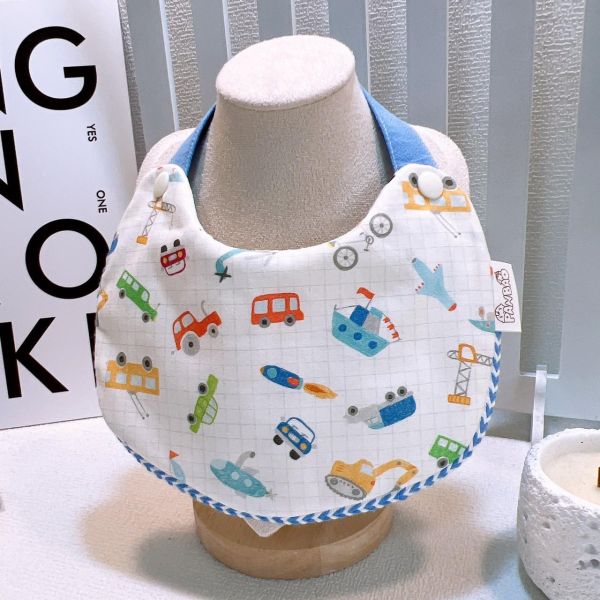 PANBAO手作-車車宇宙 / 圍兜 / 奶嘴鍊/ 平安符袋 寶寶圍兜推薦｜PANBAO手作｜手作圍兜｜嬰兒圍兜・彌月禮盒