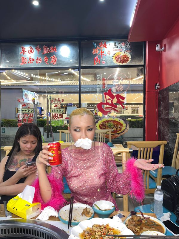 滿天星閃鑽羽毛洋裝 