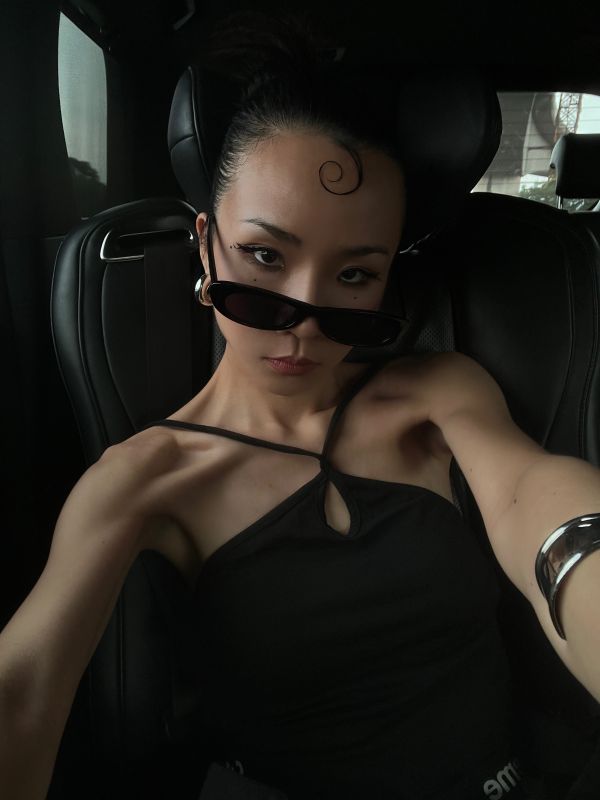 歐美百搭窄框墨鏡 