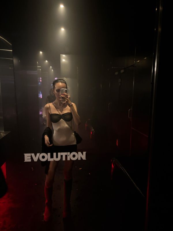 極簡拼色俐落洋裝 