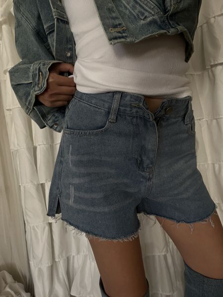 JO JO Denim shorts 復古毛邊牛仔褲