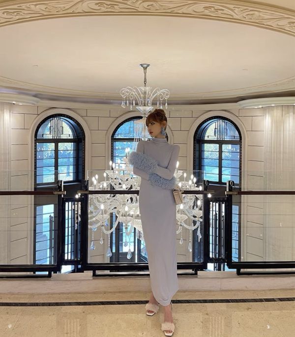 氣質澎袖的藍雲朵 