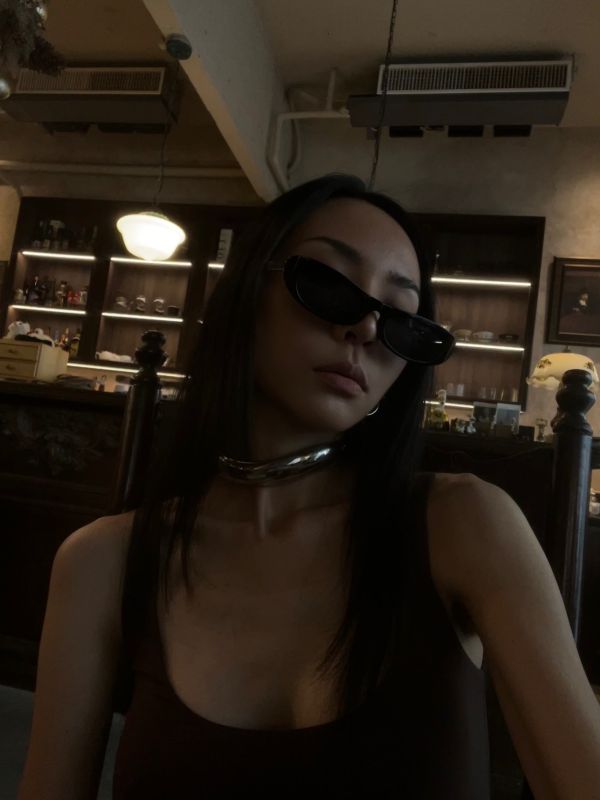 歐美百搭窄框墨鏡 