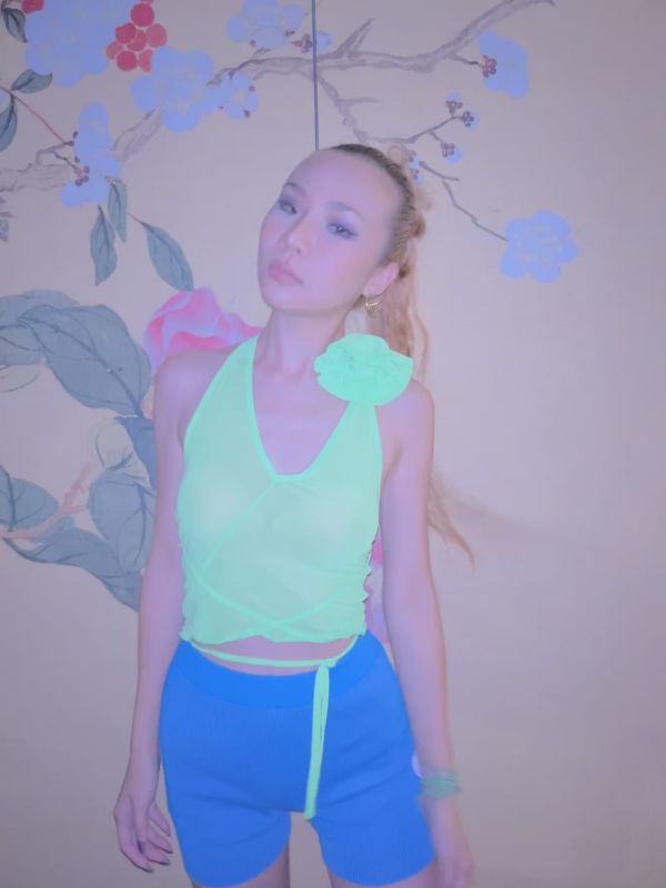 fluorescent green TOP 