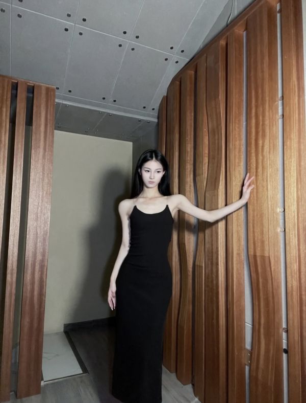 illusion dress 錯覺感貼身洋裝長裙