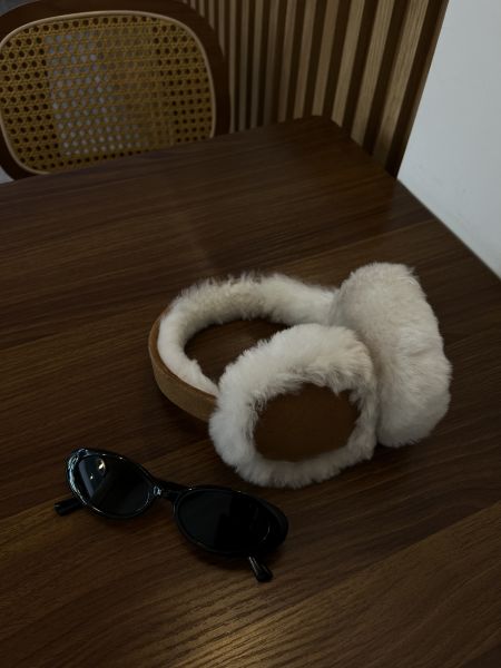 Ear muffs Ear muffs