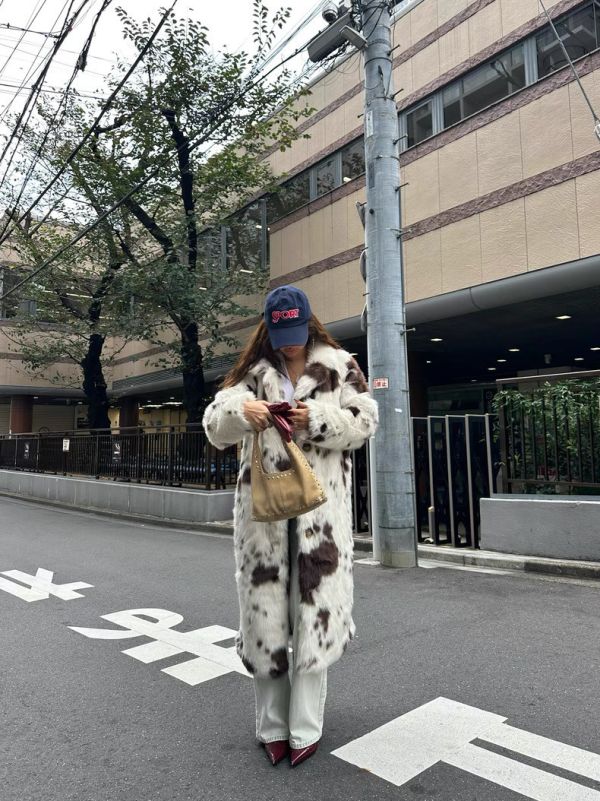 cow哞～牛奶紋大衣 