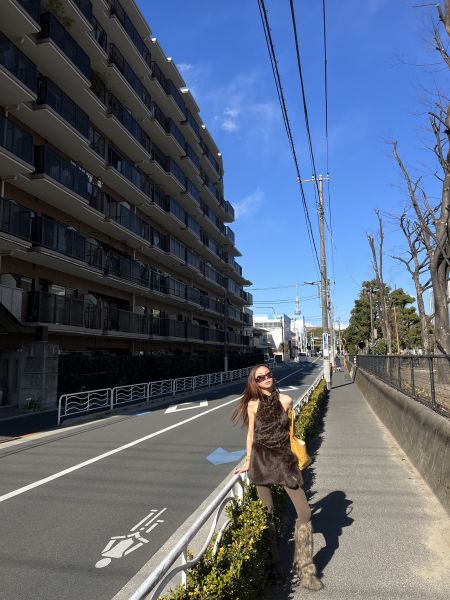 露背質感毛毛豹紋上衣 