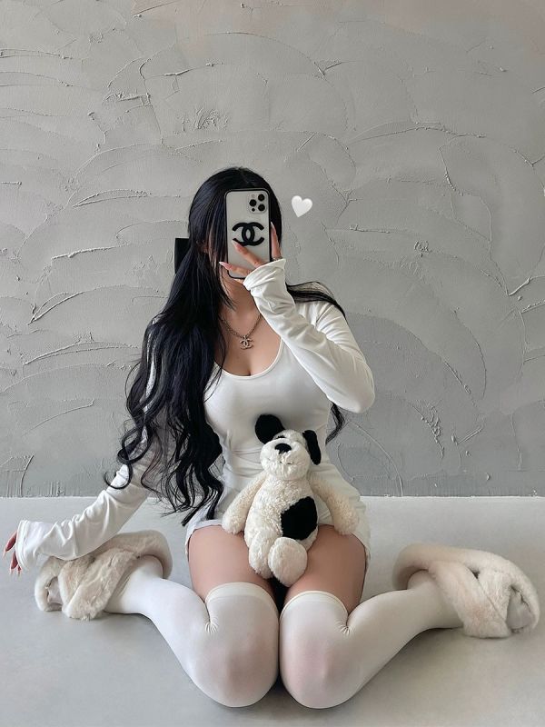 御姐性感收腰低領Ｔ 