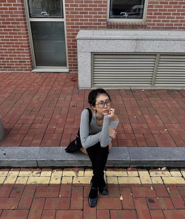 素顏瘦小臉方型眼鏡 