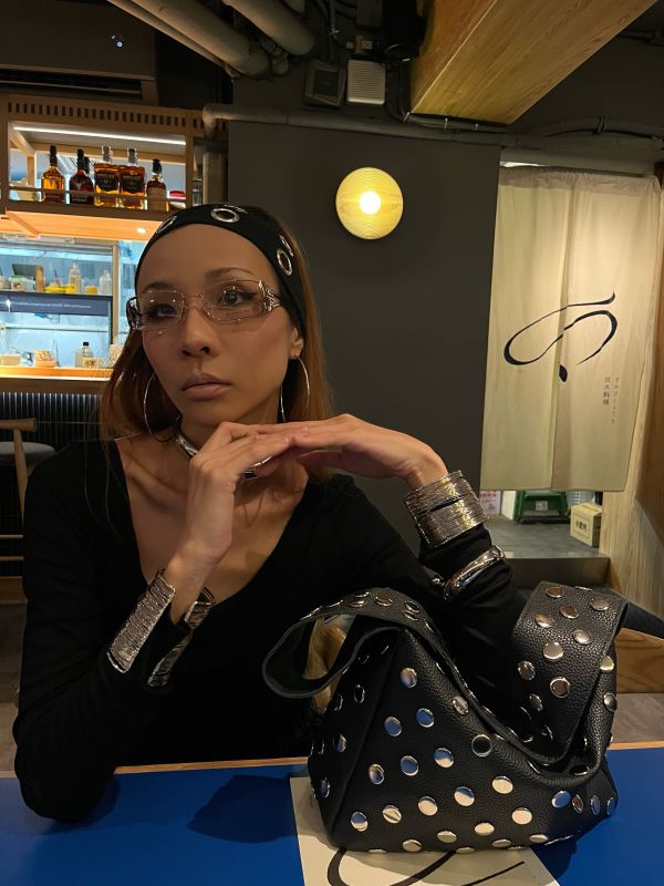 酷五金銀帥皮革包 