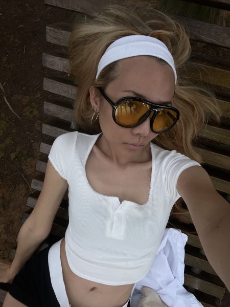 小花邊大Ｕ領TEE 簡約Ｕ領顯腰身T