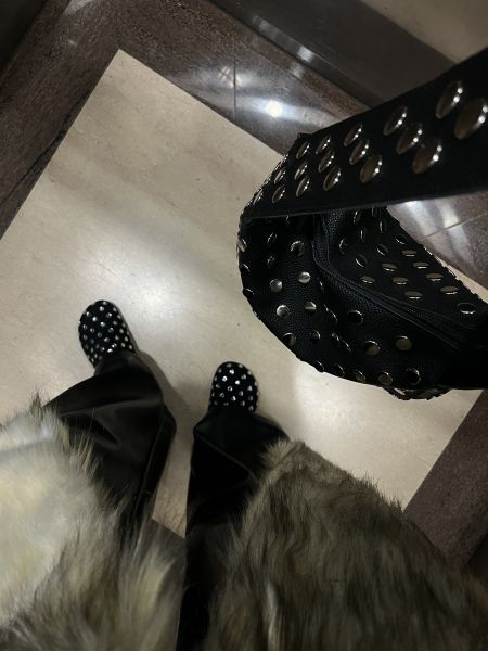 酷五金銀帥皮革包 