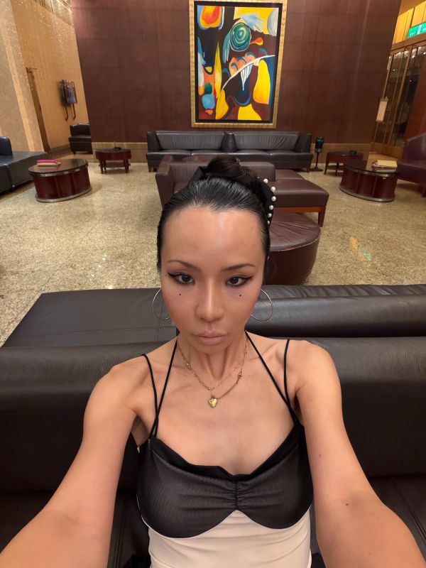 極簡拼色俐落洋裝 
