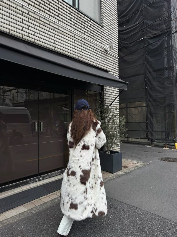 cow哞～牛奶紋大衣 