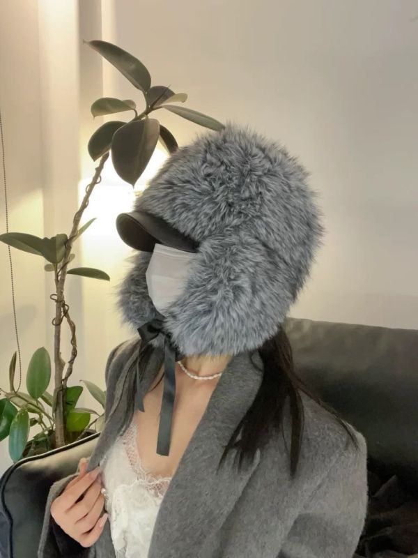 顯頭小毛毛一體鴨舌帽 