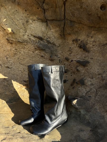 方頭平底堆堆靴（偏大一碼） 