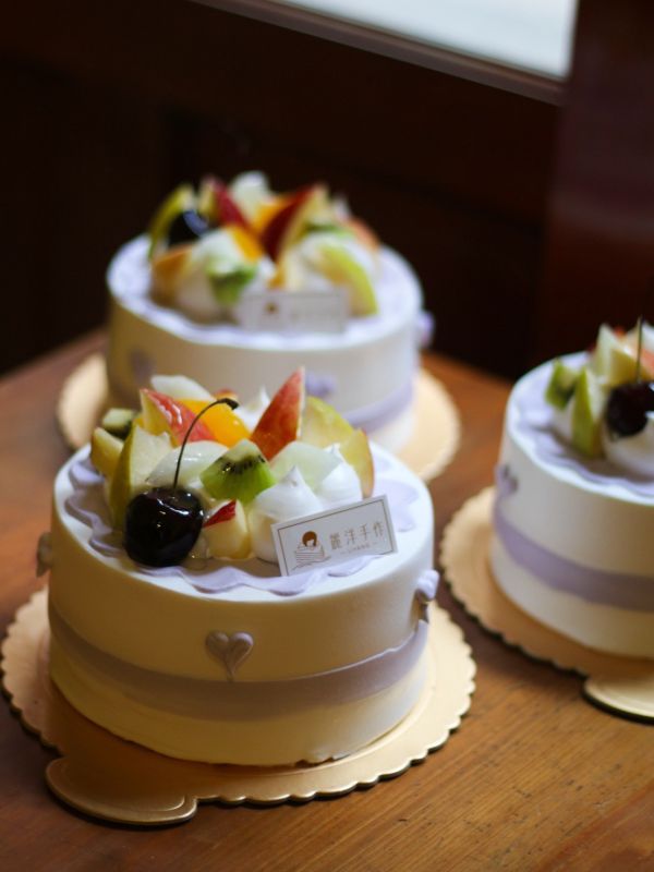 紫色款鮮奶油蛋糕（六吋） 