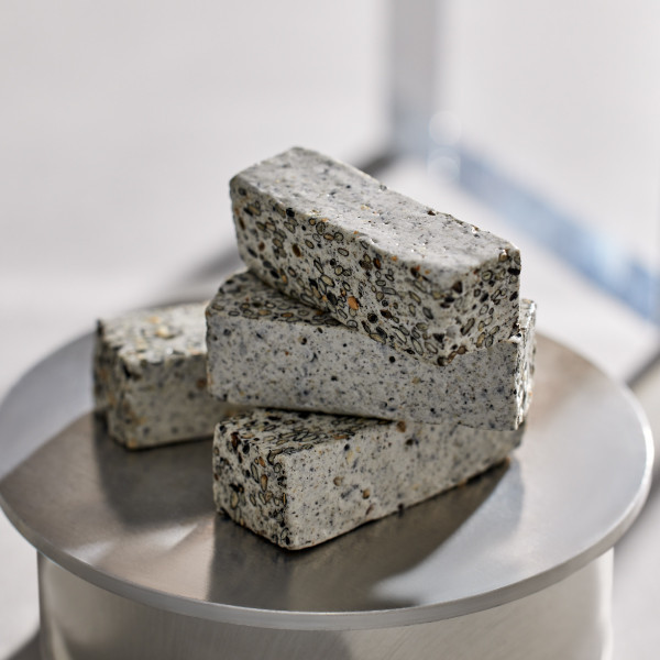 【過年禮盒】瑞駿糖果禮盒（實心糖果盒+粹蛋捲32入） 