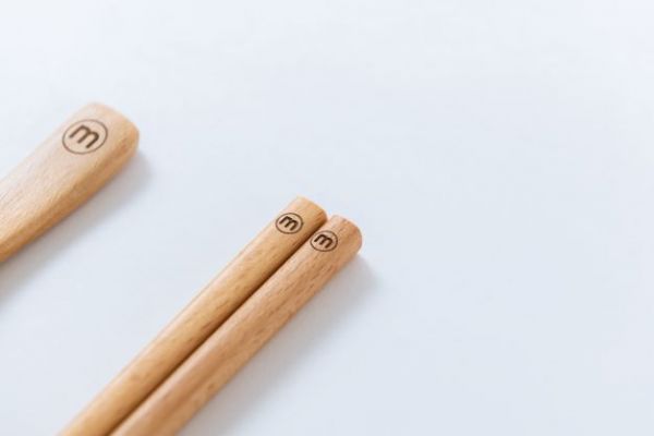 筷套組 筷子 湯匙 叉子 帆布袋 筷子,湯匙,環保筷套組,moment,早餐店,四食五,蔥抓捲餅,辣椒醬,衣服,t-shirt