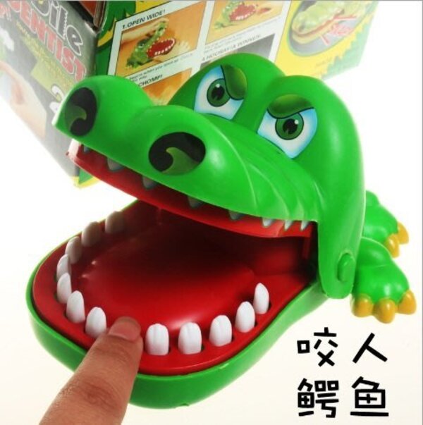 CF136804 咬人鱷魚2505 