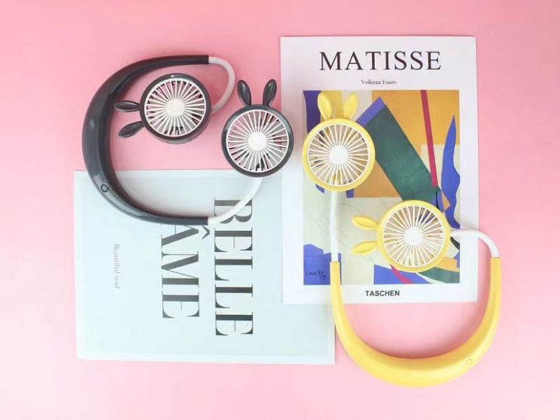 CF147979  兔子掛脖子充電風扇 