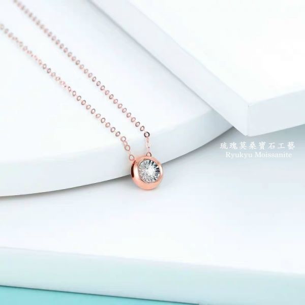 泡泡手鍊/吊墜 美國莫桑石,莫桑鑽,女戒,鑽戒,鑽石,求婚,時尚,百搭,情人節,聖誕節,訂婚,情侶戒,禮物,紀念,週年,耳釘,耳掛,耳線,手鍊,母親節,父親節,尾戒,天然珍珠,黃鑽,藍鑽

