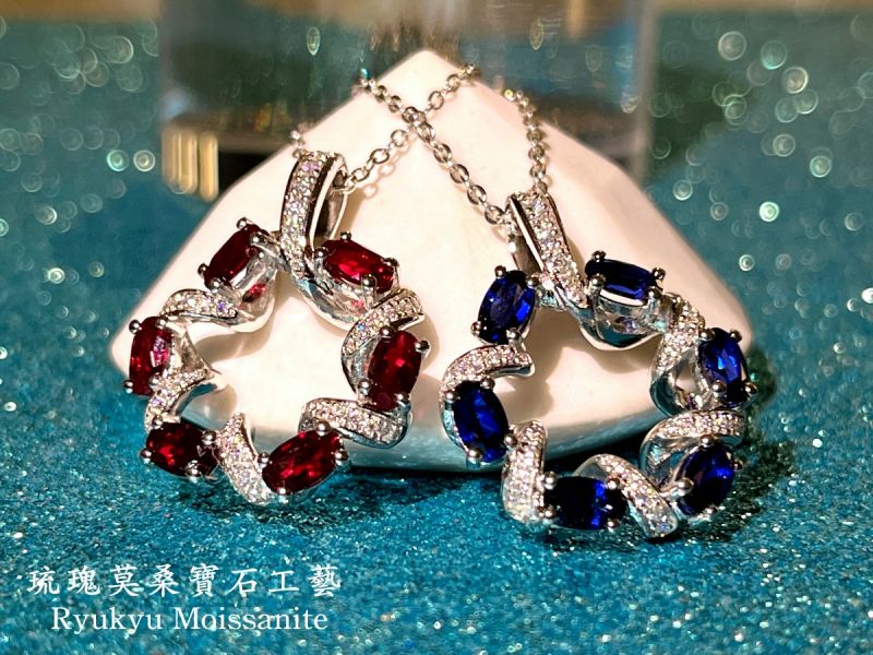星河之墜 美國莫桑石,莫桑鑽,女戒,鑽戒,鑽石,求婚,時尚,百搭,情人節,聖誕節,訂婚,情侶戒,禮物,紀念,週年,耳釘,耳掛,耳線,手鍊,母親節,父親節,尾戒,天然珍珠,黃鑽,藍鑽,客製珠寶,結婚戒指
