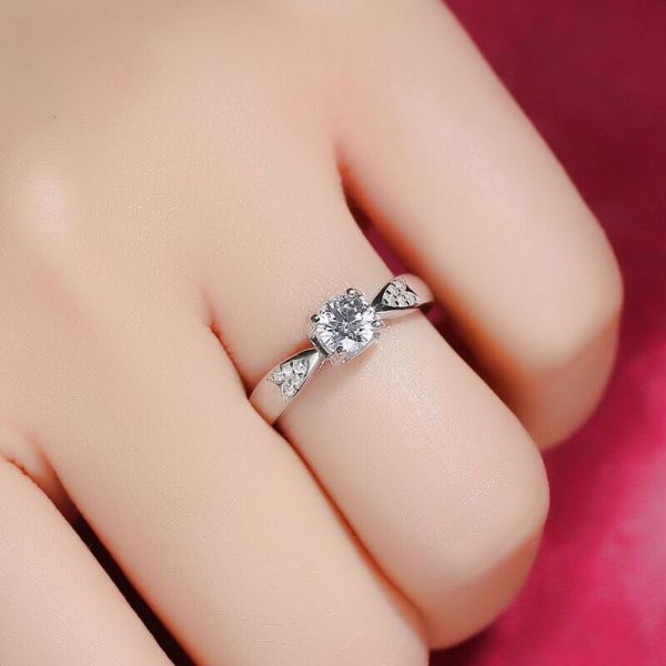 燕尾牛角 美國莫桑石,莫桑鑽,女戒,鑽戒,鑽石,求婚,時尚,百搭,情人節,聖誕節,訂婚,情侶戒,禮物