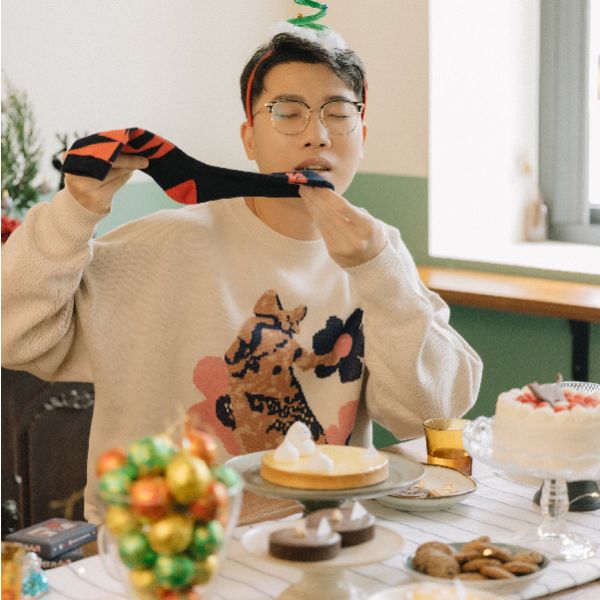 NSFW寶寶毛衣-米白-限量200件 上班不要看,NSFW,上不,Youtuber,網紅,帽T,上不帽T,上不週邊
