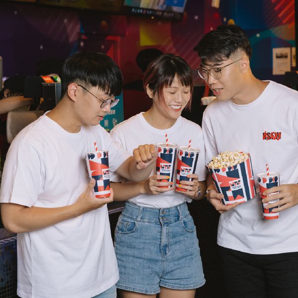 阿喵拉 ANyāRA 短T NSFW,上班不要看,T恤,Tshirt,上班不要看衣服,上班不要看週邊,上不衣服