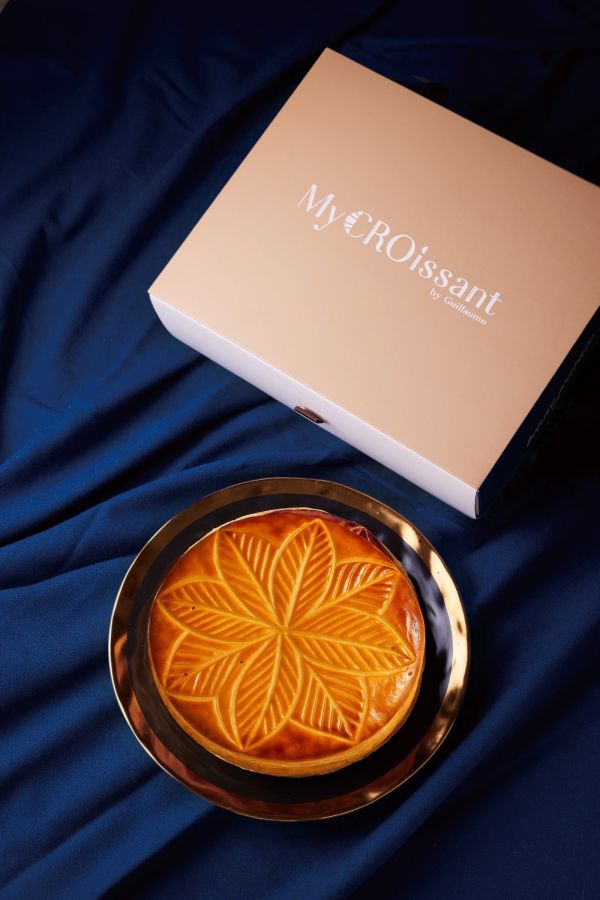 預購丨取貨日期 2025/12/01~2026/02/13 (請選擇此區域間日期)丨主廚首選丨西西里之戀派對尺寸 （開心果草莓乾） Pistachio Strawberry Flavor丨 