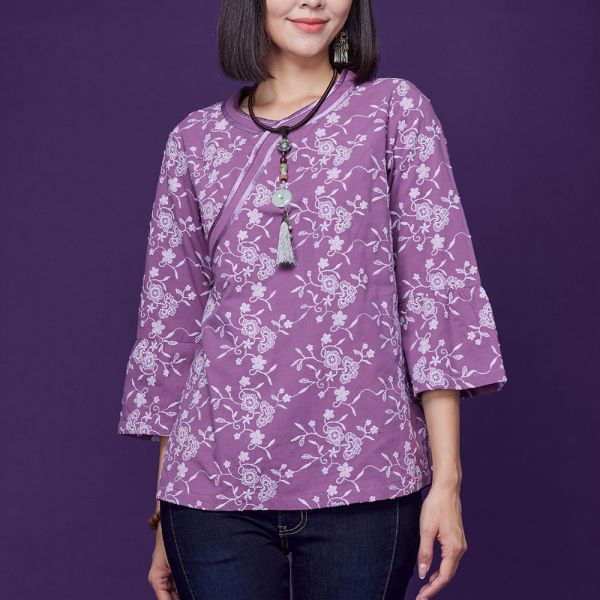 配色刺繡斜襟上衣 