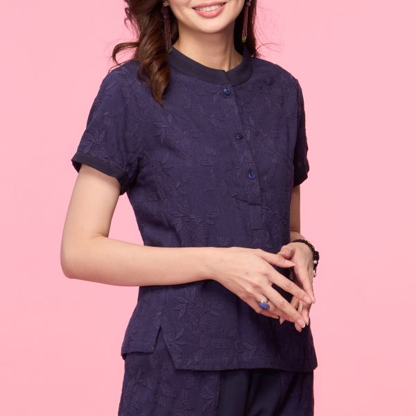 刺繡立領半開上衣 