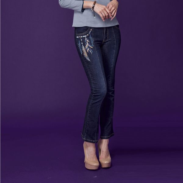 羽毛顯瘦牛仔褲 