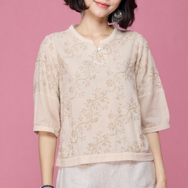 刺繡花苞上衣 