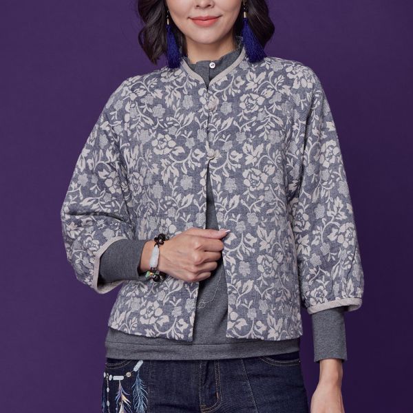 立體緹花俏麗斗篷 