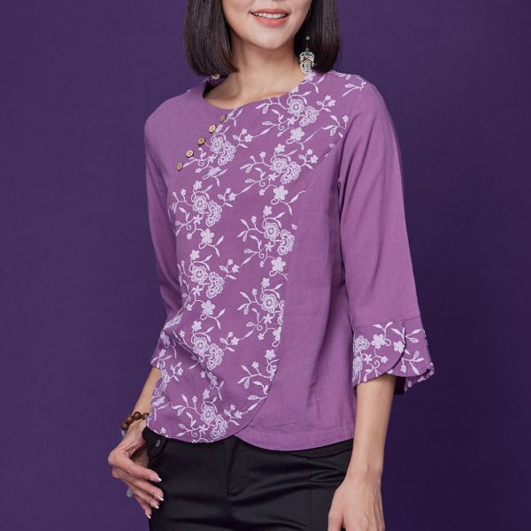 配色刺繡荷葉袖上衣 