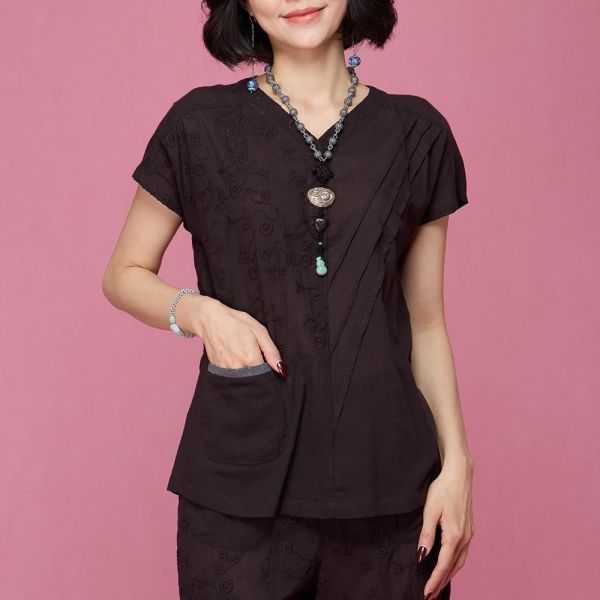 刺繡細褶顯瘦上衣 