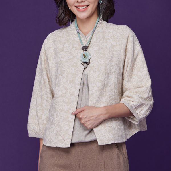 立體緹花俏麗斗篷 