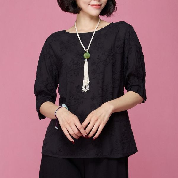 刺繡長版顯瘦上衣 