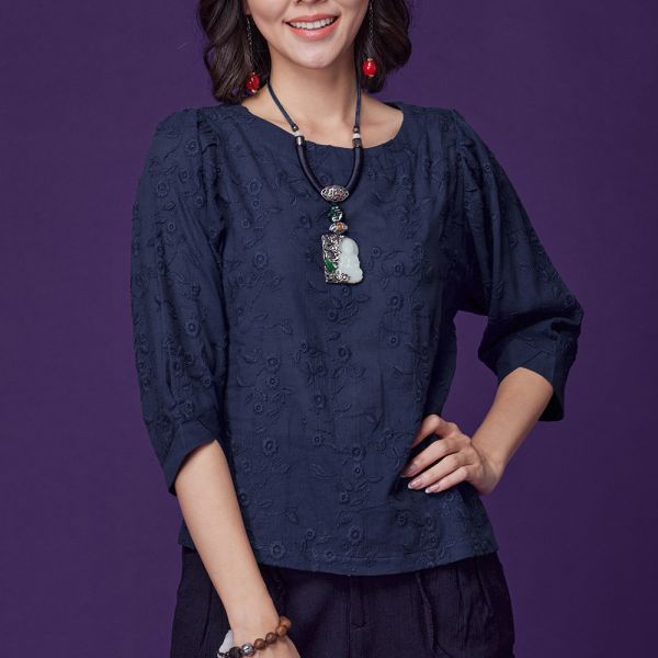 刺繡七分袖上衣 