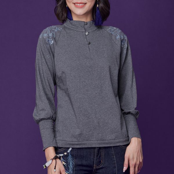 刺繡雲肩花苞袖T桖 