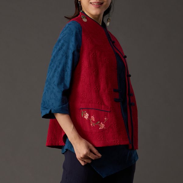 刺繡手繪貼袋背心 