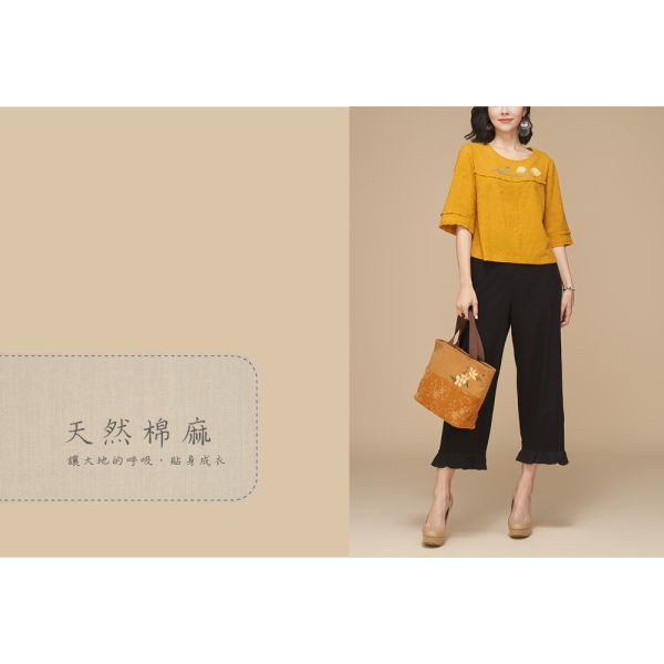 手繪刺繡荷葉上衣 